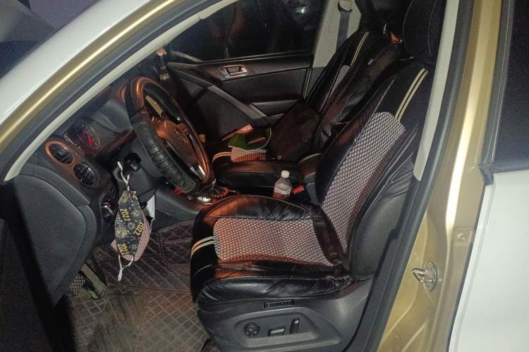 Used Volkswagen Tiguan 2012 1.8TSI Automatic All-Wheel Drive Elite Edition Left Front Seat