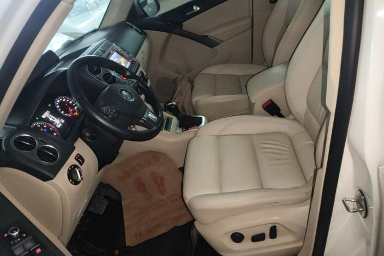 Used Volkswagen Tiguan 2012 1.8TSI Automatic All-Wheel Drive Fashion Edition Left Front Seat