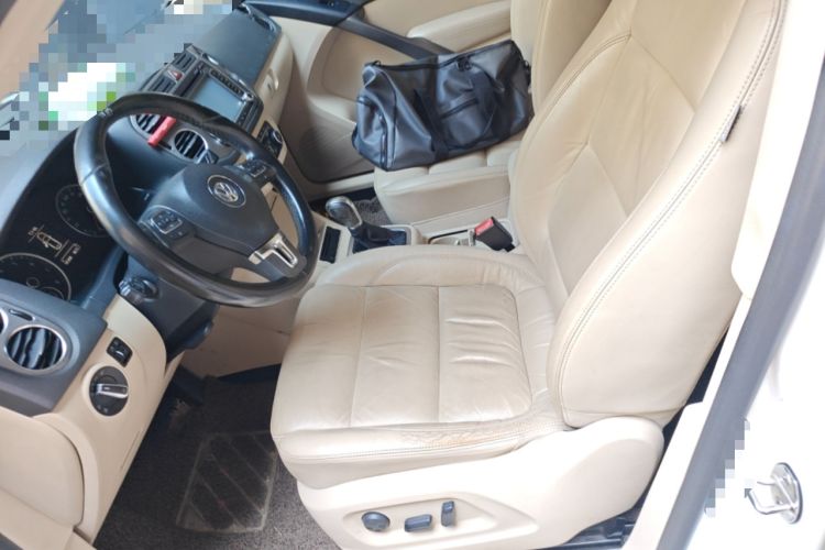 Used Volkswagen Tiguan 2012 1.8TSI Automatic All-Wheel Drive Elite Edition Left Front Seat