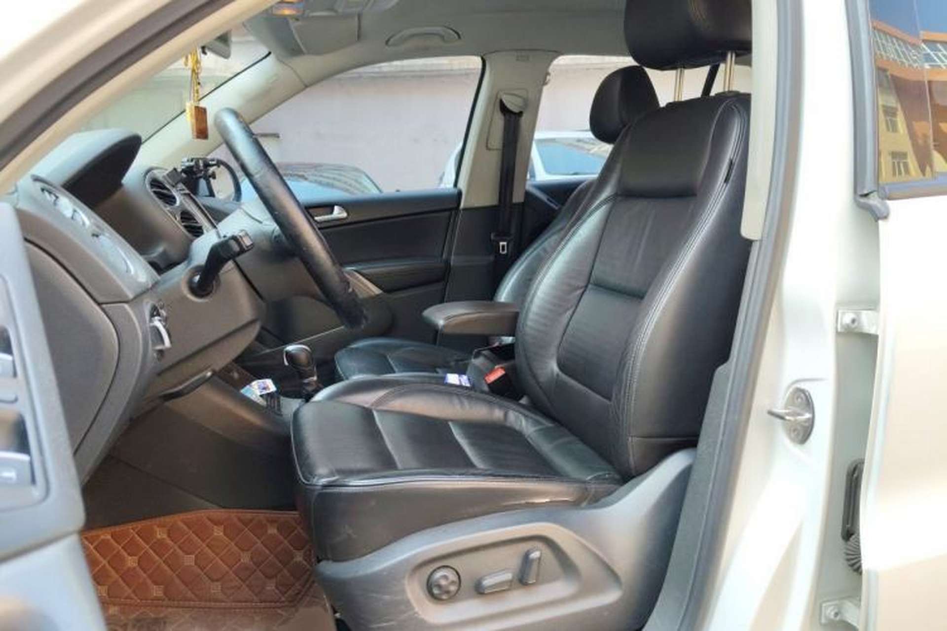Used Volkswagen Tiguan 2012 1.8TSI Automatic Two-Wheel Drive Trend Edition Left Front Seat