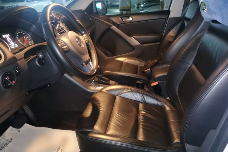 Used Volkswagen Tiguan 2012 1.8TSI Automatic Two-Wheel Drive Elite Edition Left Front Seat