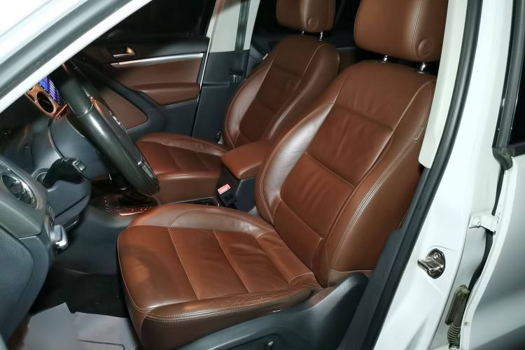 Used Volkswagen Tiguan 2012 2.0 TSI Comfort Edition Left Front Seat