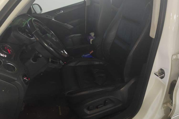 Used Volkswagen Tiguan 2012 1.8TSI Automatic Two-Wheel Drive Elite Edition Left Front Seat
