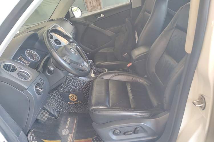 Used Volkswagen Tiguan 2012 1.8TSI Automatic All-Wheel Drive Elite Edition Left Front Seat