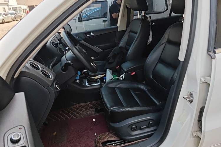 Used Volkswagen Tiguan 2012 1.8TSI Automatic Two-Wheel Drive Elite Edition Left Front Seat