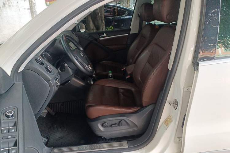 Used Volkswagen Tiguan 2012 2.0 TSI Comfort Edition Left Front Seat