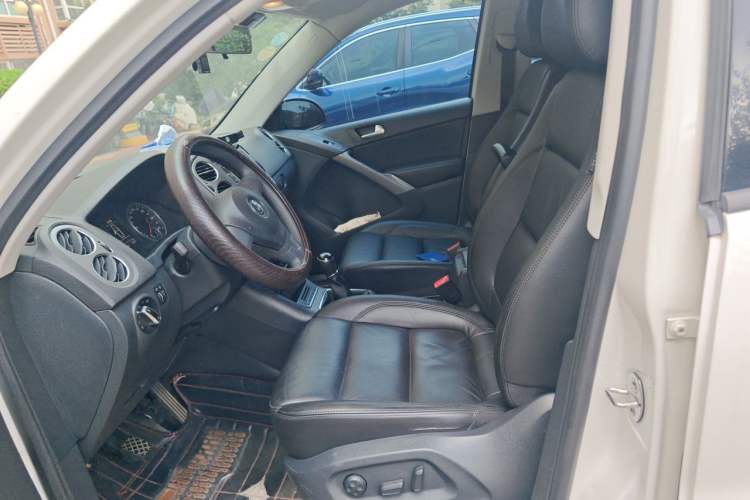 Used Volkswagen Tiguan 2012 1.8TSI Manual Two-Wheel Drive Enjoyment Edition Left Front Seat