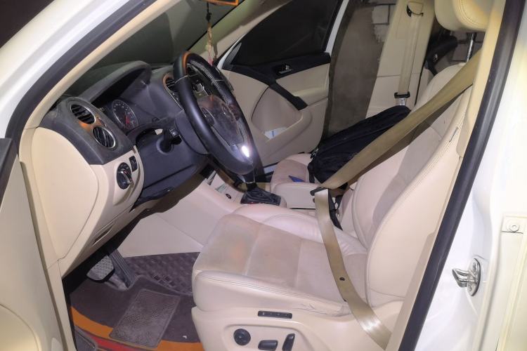 Used Volkswagen Tiguan 2012 2.0 TSI Automatic All-Wheel Drive Flagship Edition Left Front Seat