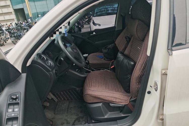 Used Volkswagen Tiguan 2012 1.8TSI Manual Two-Wheel Drive Urban Edition Left Front Seat