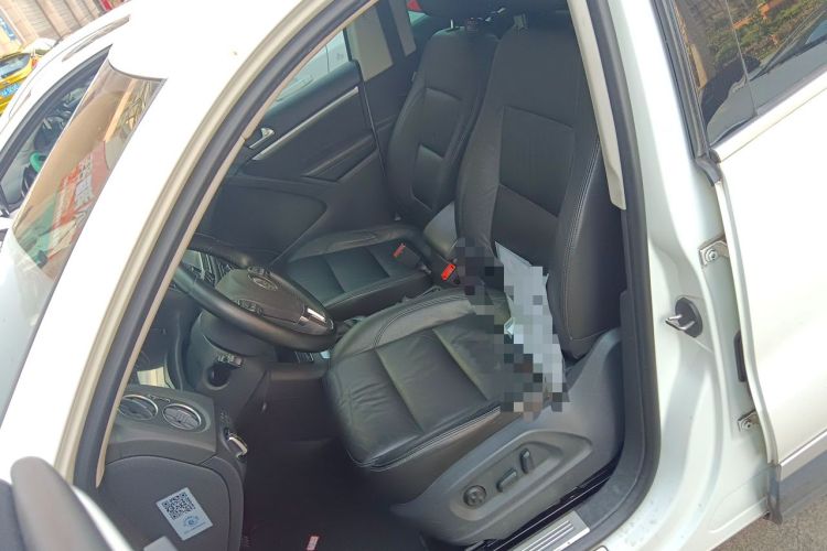 Used Volkswagen Tiguan 2012 2.0 TSI Comfort Edition Left Front Seat