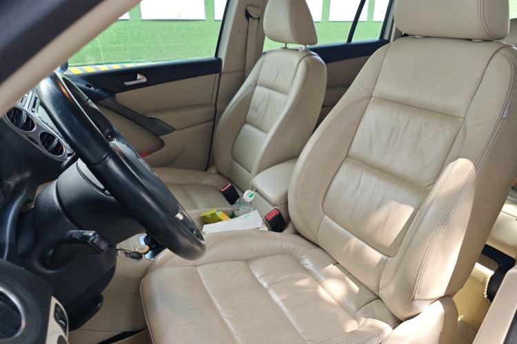 Used Volkswagen Tiguan 2012 2.0 TSI Automatic All-Wheel Drive Elite Edition Left Front Seat