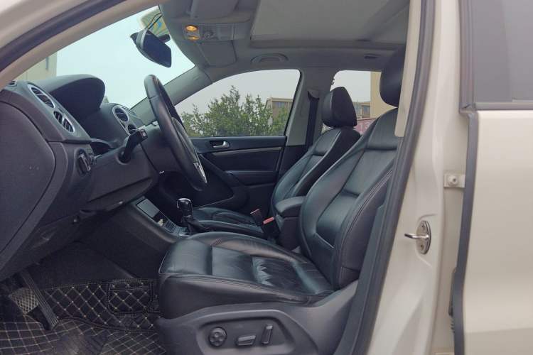 Used Volkswagen Tiguan 2012 1.8TSI Automatic Two-Wheel Drive Elite Edition Left Front Seat
