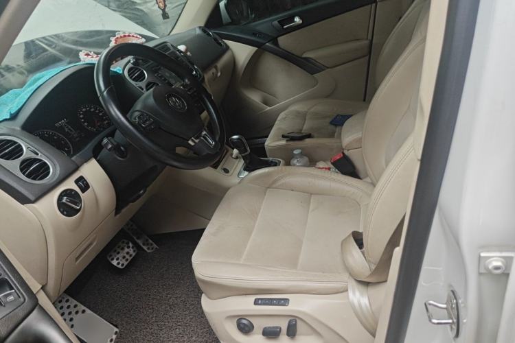 Used Volkswagen Tiguan 2012 2.0 TSI Automatic All-Wheel Drive Flagship Edition Left Front Seat