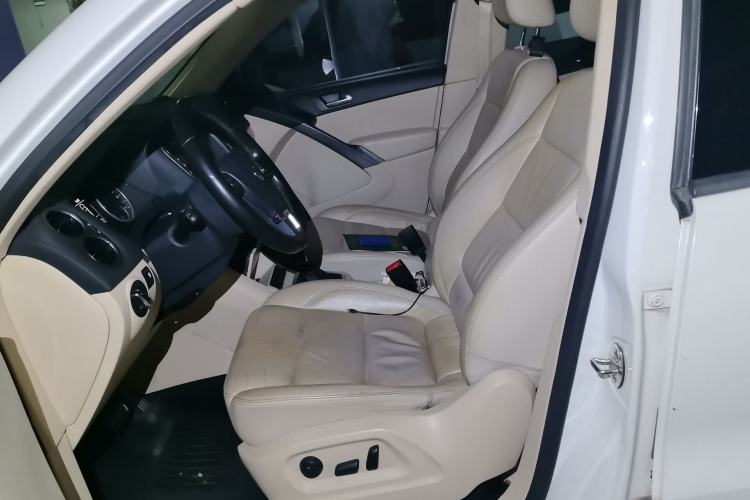 Used Volkswagen Tiguan 2012 1.8TSI Automatic All-Wheel Drive Elite Edition Left Front Seat