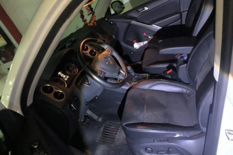 Used Volkswagen Tiguan 2012 2.0 TSI Automatic All-Wheel Drive Flagship Edition Left Front Seat