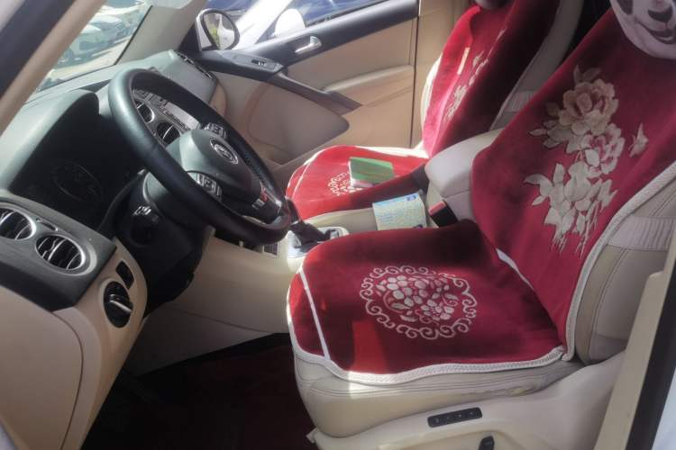 Used Volkswagen Tiguan 2012 1.8TSI Automatic Two-Wheel Drive Zhaoshi Edition Left Front Seat