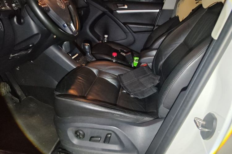 Used Volkswagen Tiguan 2012 2.0 TSI Comfort Edition Left Front Seat