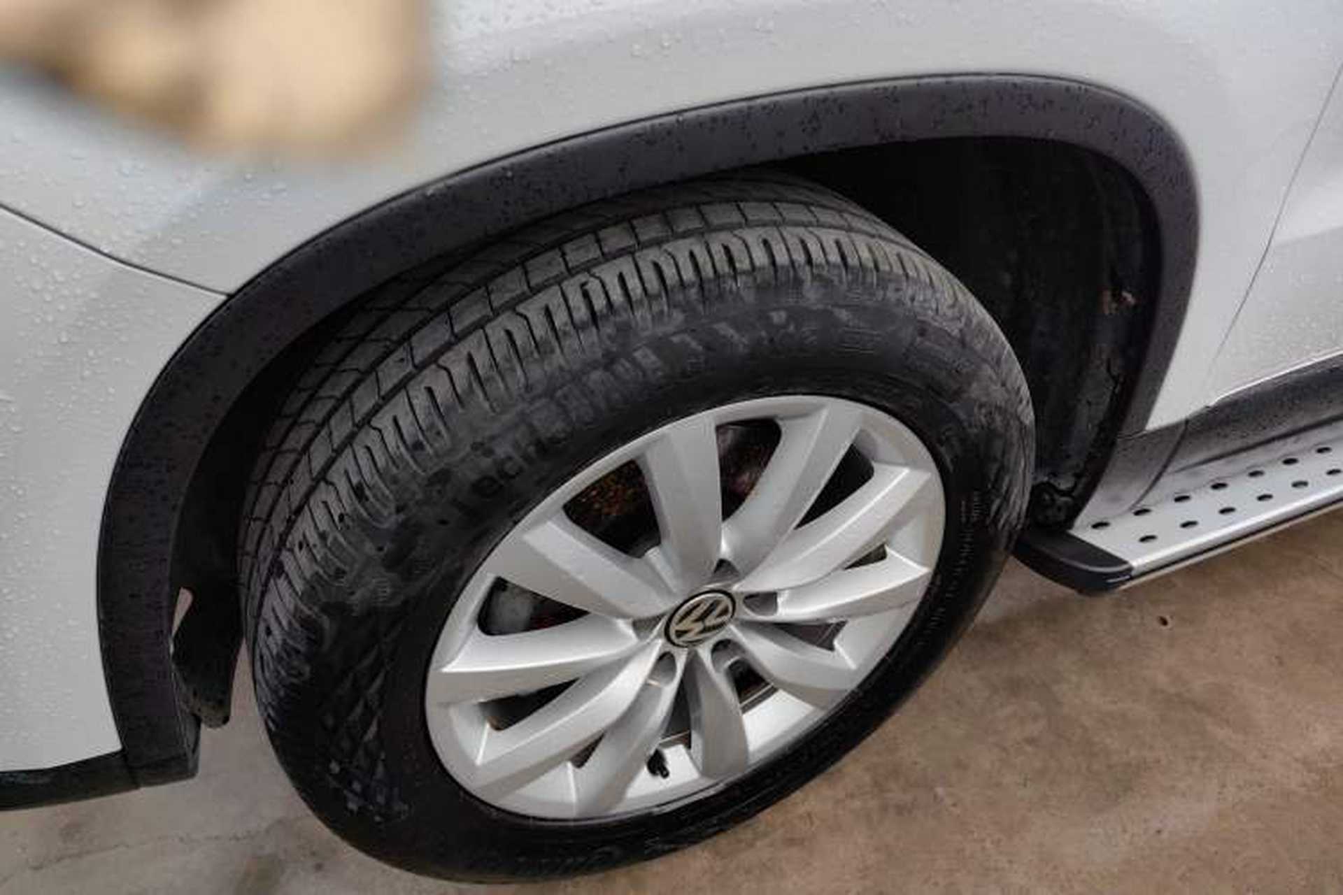 Used Volkswagen Tiguan 2012 2.0 TSI Comfort Edition Left Front Wheel Hub