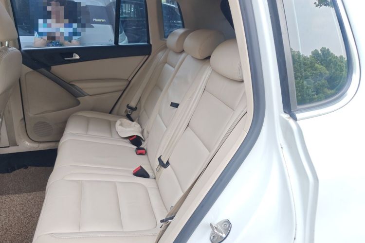 Used Volkswagen Tiguan 2012 1.8TSI Automatic Two-Wheel Drive Elite Edition Left Rear Seat