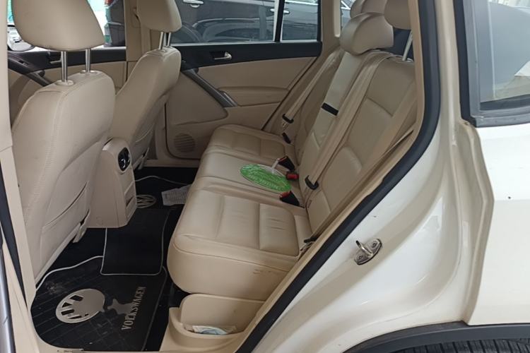 Used Volkswagen Tiguan 2012 1.8TSI Automatic Two-Wheel Drive Trend Edition Left Rear Seat