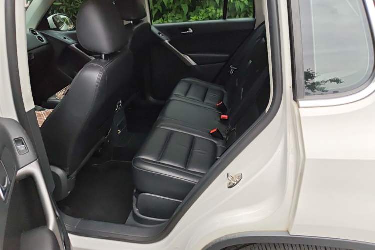 Used Volkswagen Tiguan 2012 1.8TSI Automatic All-Wheel Drive Elite Edition Left Rear Seat