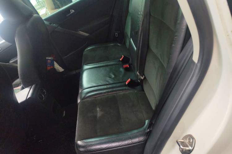 Used Volkswagen Tiguan 2012 2.0 TSI Automatic All-Wheel Drive Flagship Edition Left Rear Seat