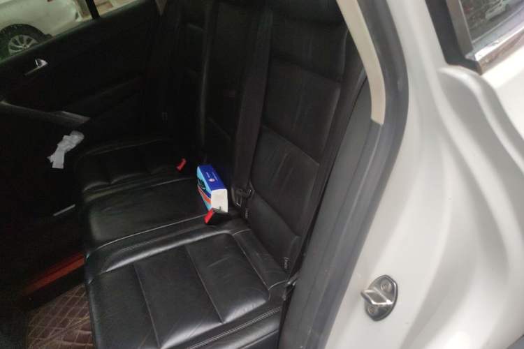 Used Volkswagen Tiguan 2012 1.8TSI Manual Two-Wheel Drive Enjoyment Edition Left Rear Seat