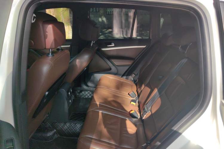 Used Volkswagen Tiguan 2012 2.0 TSI Luxury Edition Left Rear Seat