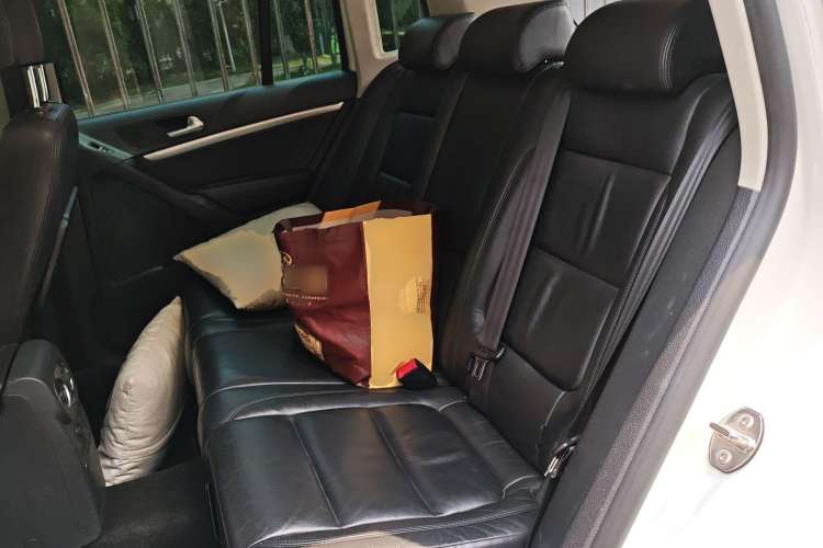 Used Volkswagen Tiguan 2012 2.0 TDI Comfort Edition Left Rear Seat