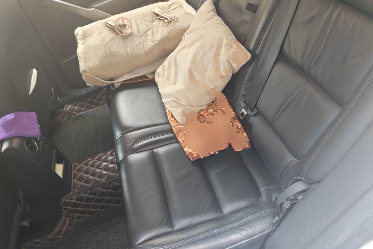 Used Volkswagen Tiguan 2012 1.8TSI Automatic Two-Wheel Drive Trend Edition Left Rear Seat