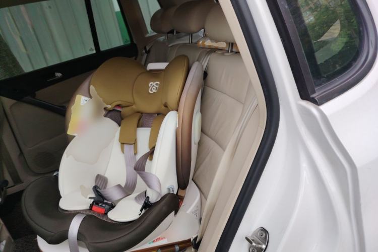 Used Volkswagen Tiguan 2012 1.8TSI Automatic Two-Wheel Drive Trend Edition Left Rear Seat