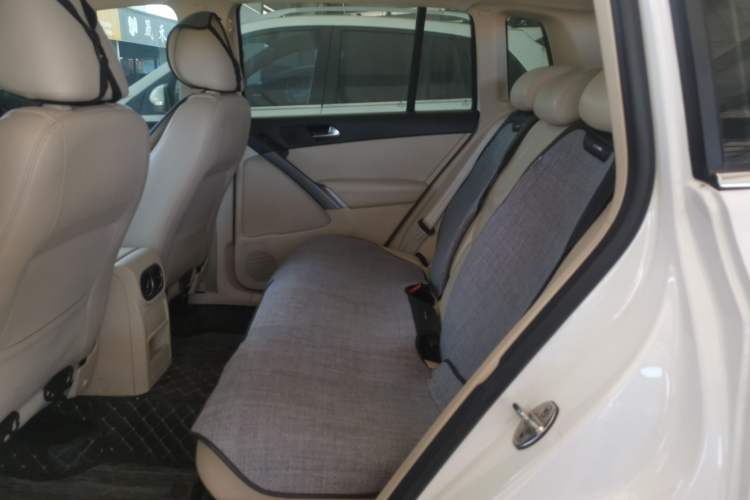 Used Volkswagen Tiguan 2012 1.8TSI Automatic Two-Wheel Drive Trend Edition Left Rear Seat
