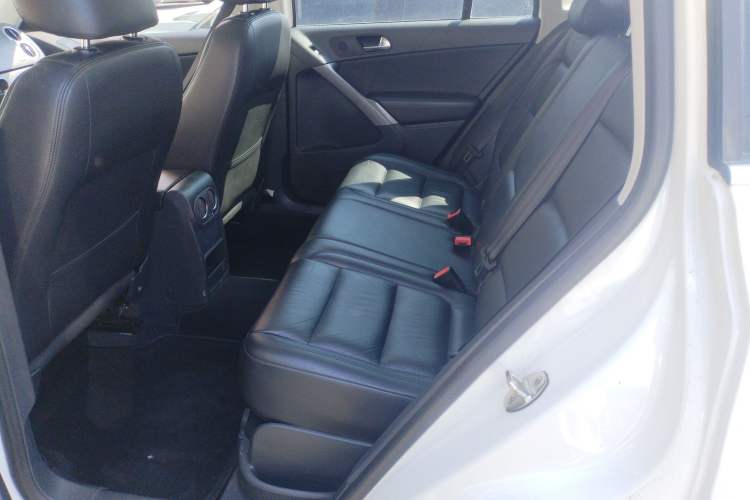 Used Volkswagen Tiguan 2012 2.0 TSI Automatic All-Wheel Drive Elite Edition Left Rear Seat