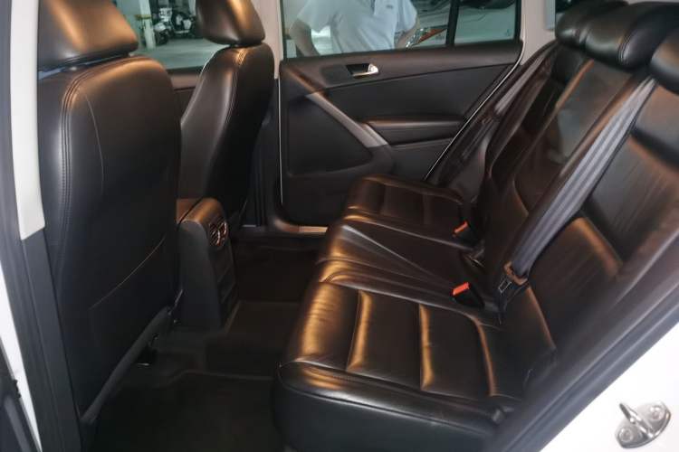 Used Volkswagen Tiguan 2012 1.8TSI Automatic Two-Wheel Drive Elite Edition Left Rear Seat