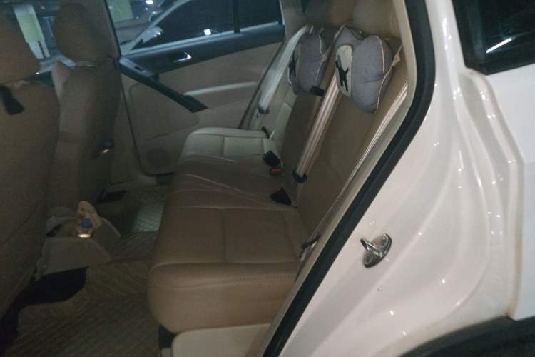 Used Volkswagen Tiguan 2012 1.8TSI Manual Two-Wheel Drive Urban Edition Left Rear Seat