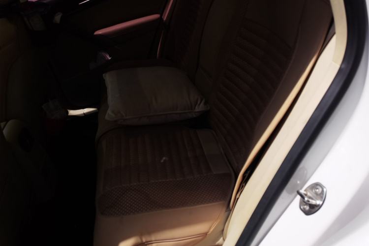 Used Volkswagen Tiguan 2012 1.8TSI Automatic Two-Wheel Drive Elite Edition Left Rear Seat