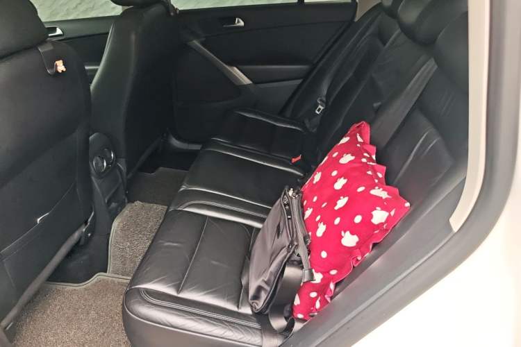 Used Volkswagen Tiguan 2012 2.0 TSI Automatic All-Wheel Drive Elite Edition Left Rear Seat