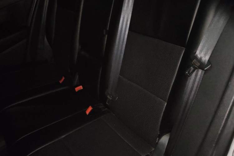 Used Volkswagen Tiguan 2012 1.8TSI Automatic Two-Wheel Drive Urban Edition Left Rear Seat