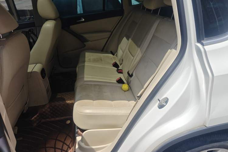 Used Volkswagen Tiguan 2012 2.0 TSI Automatic All-Wheel Drive Flagship Edition Left Rear Seat
