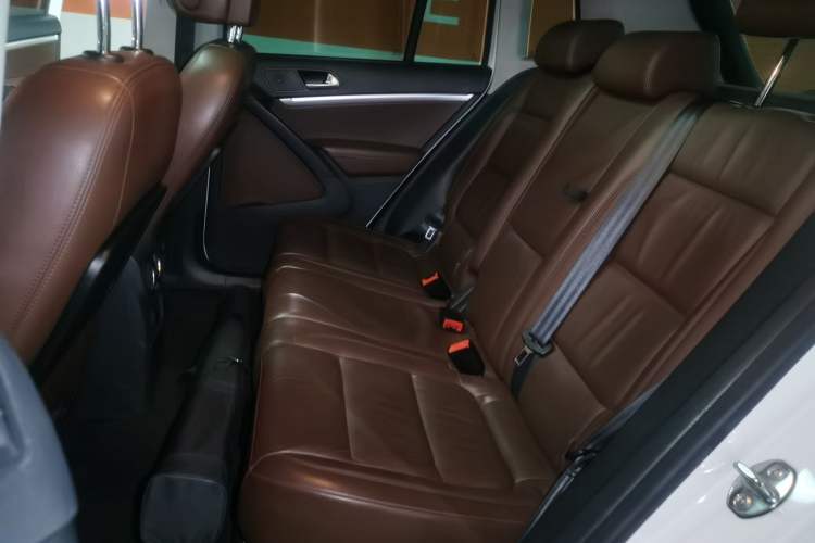 Used Volkswagen Tiguan 2012 2.0 TSI Comfort Edition Left Rear Seat