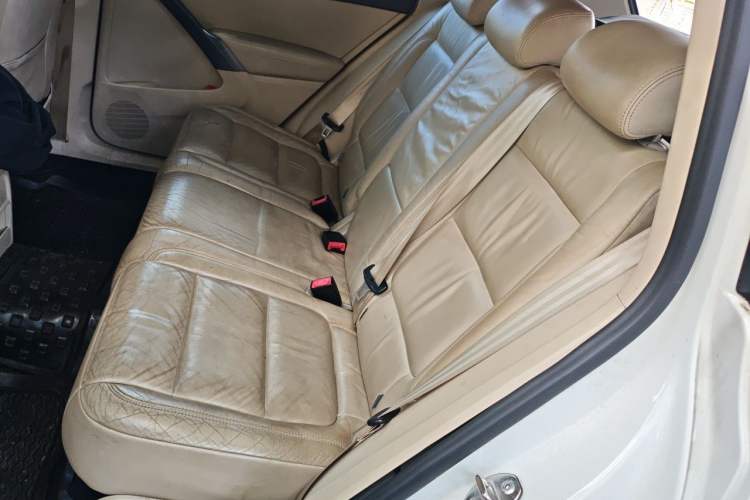 Used Volkswagen Tiguan 2012 1.8TSI Automatic Two-Wheel Drive Elite Edition Left Rear Seat