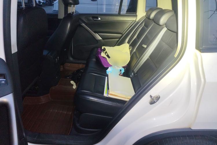 Used Volkswagen Tiguan 2012 1.8TSI Automatic Two-Wheel Drive Trend Edition Left Rear Seat