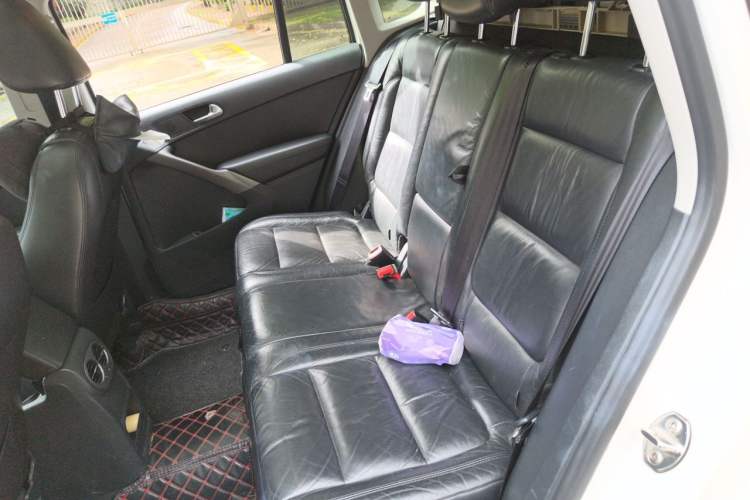 Used Volkswagen Tiguan 2012 1.8TSI Automatic Two-Wheel Drive Elite Edition Left Rear Seat