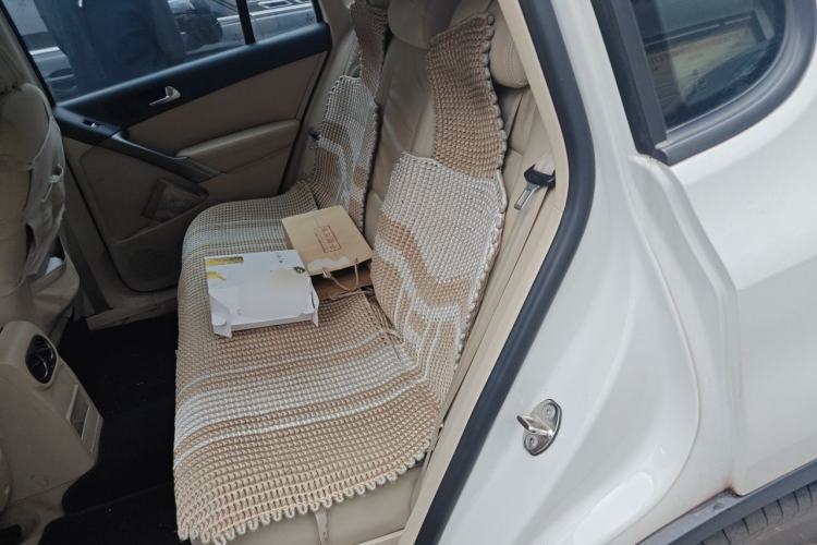 Used Volkswagen Tiguan 2012 1.8TSI Automatic All-Wheel Drive Fashion Edition Left Rear Seat