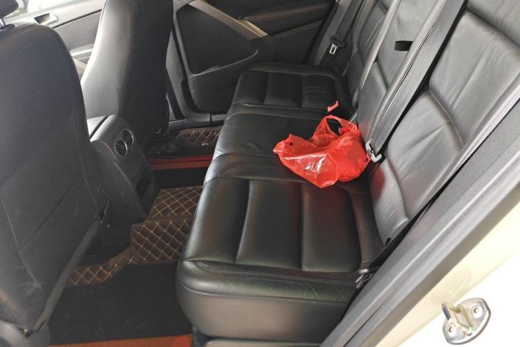 Used Volkswagen Tiguan 2012 1.8TSI Automatic Two-Wheel Drive Elite Edition Left Rear Seat