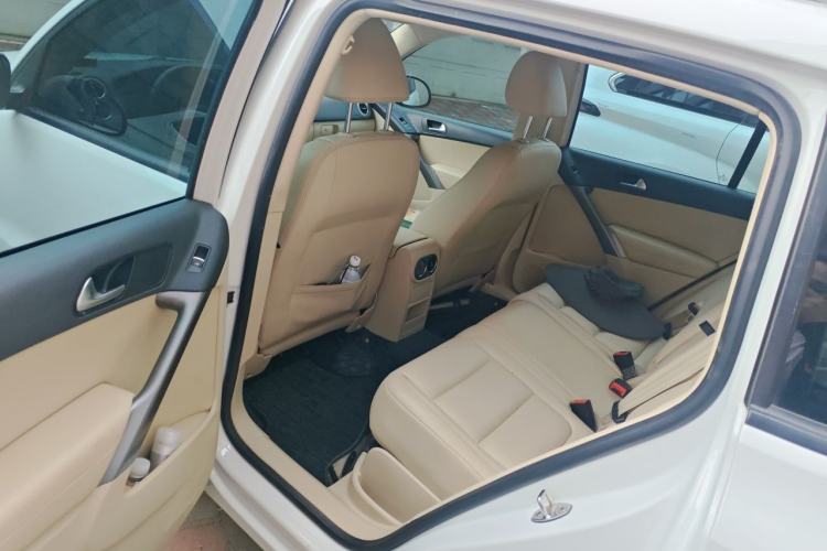 Used Volkswagen Tiguan 2012 1.8TSI Automatic Two-Wheel Drive Trend Edition Left Rear Seat