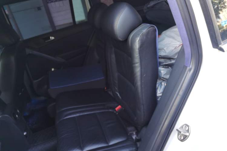 Used Volkswagen Tiguan 2012 1.8TSI Automatic Two-Wheel Drive Elite Edition Left Rear Seat