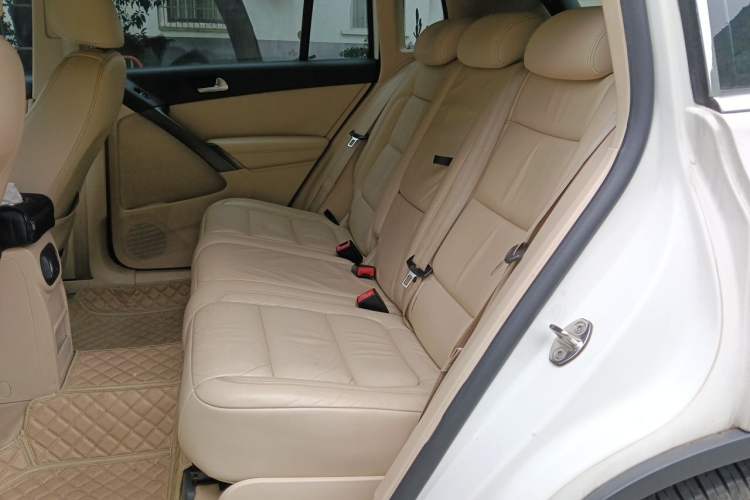 Used Volkswagen Tiguan 2012 1.8TSI Automatic All-Wheel Drive Fashion Edition Left Rear Seat