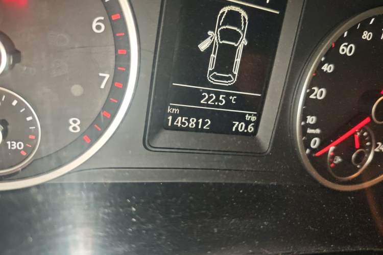 Used Volkswagen Tiguan 2012 1.8TSI Automatic All-Wheel Drive Elite Edition Odometer Close Up