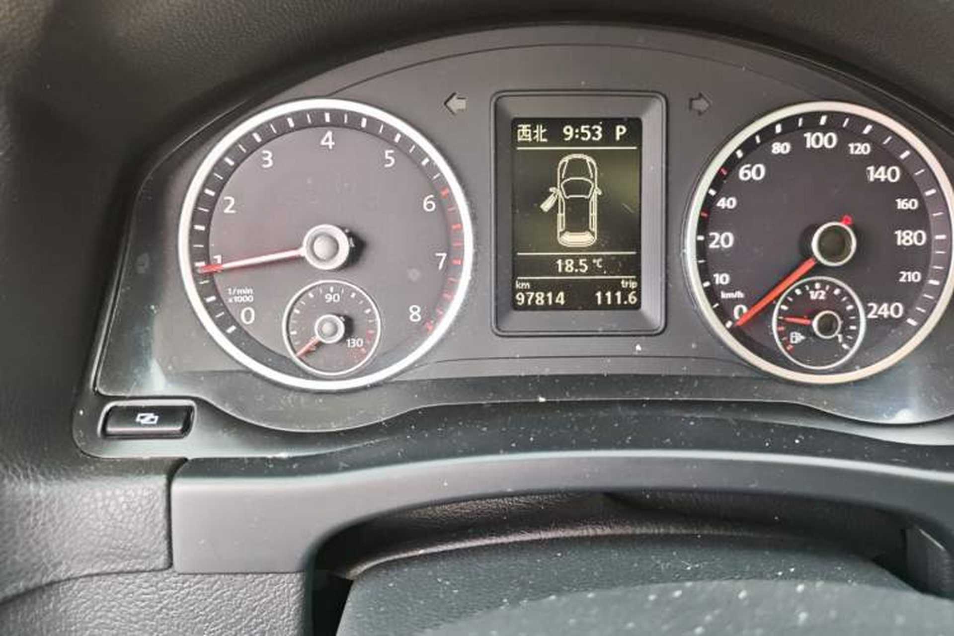Used Volkswagen Tiguan 2012 2.0 TSI Automatic All-Wheel Drive Elite Edition Odometer Close Up